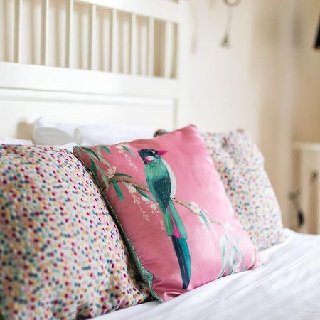 Spacious 1 Bed Oxford Street Apartment - Sleeps 4 런던 외부 사진