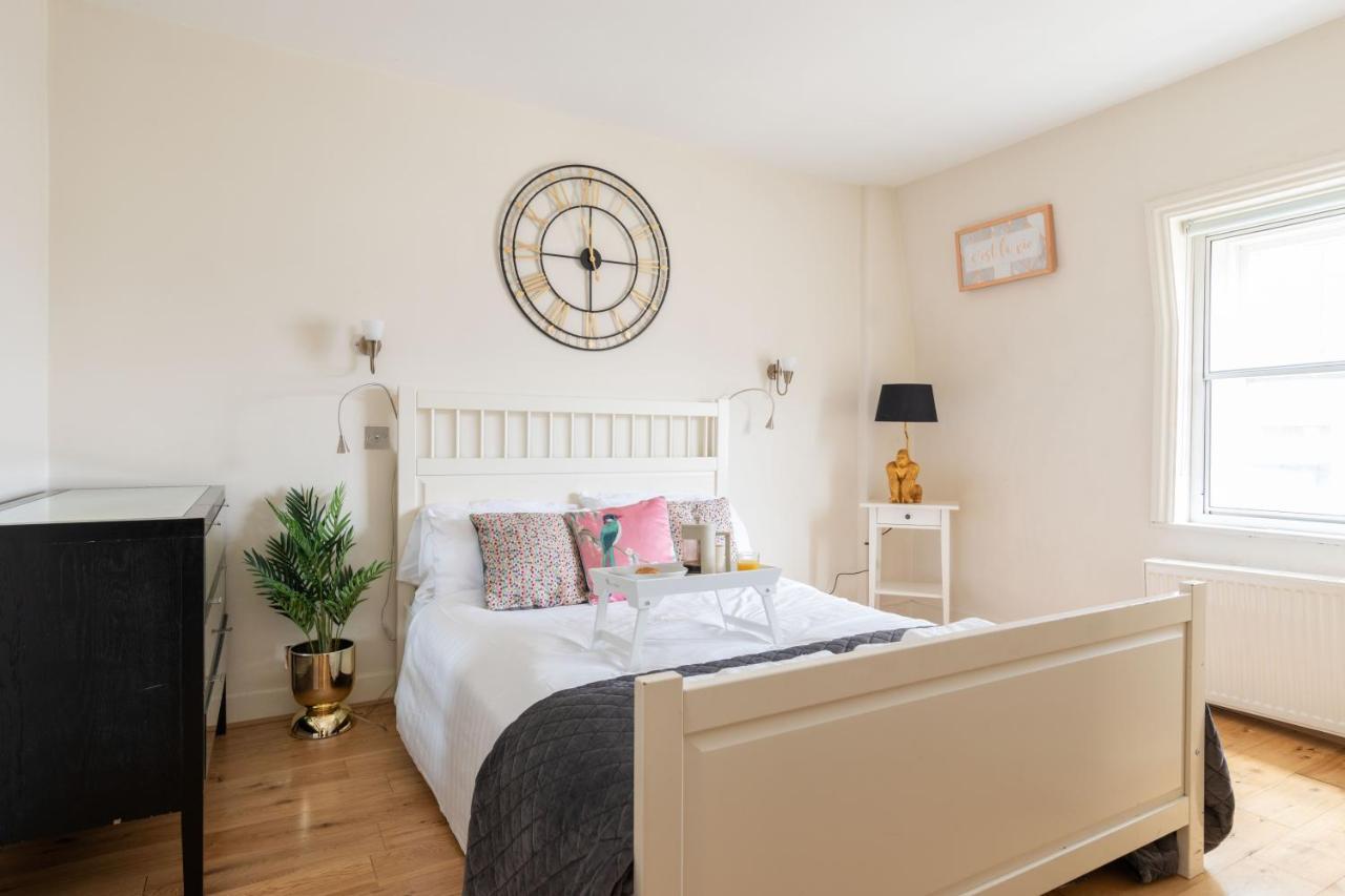 Spacious 1 Bed Oxford Street Apartment - Sleeps 4 런던 외부 사진